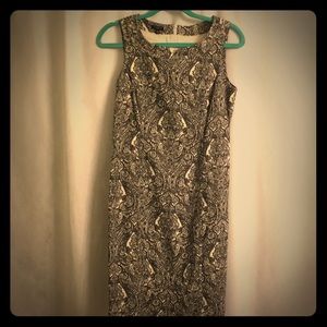 Sleeveless print dress